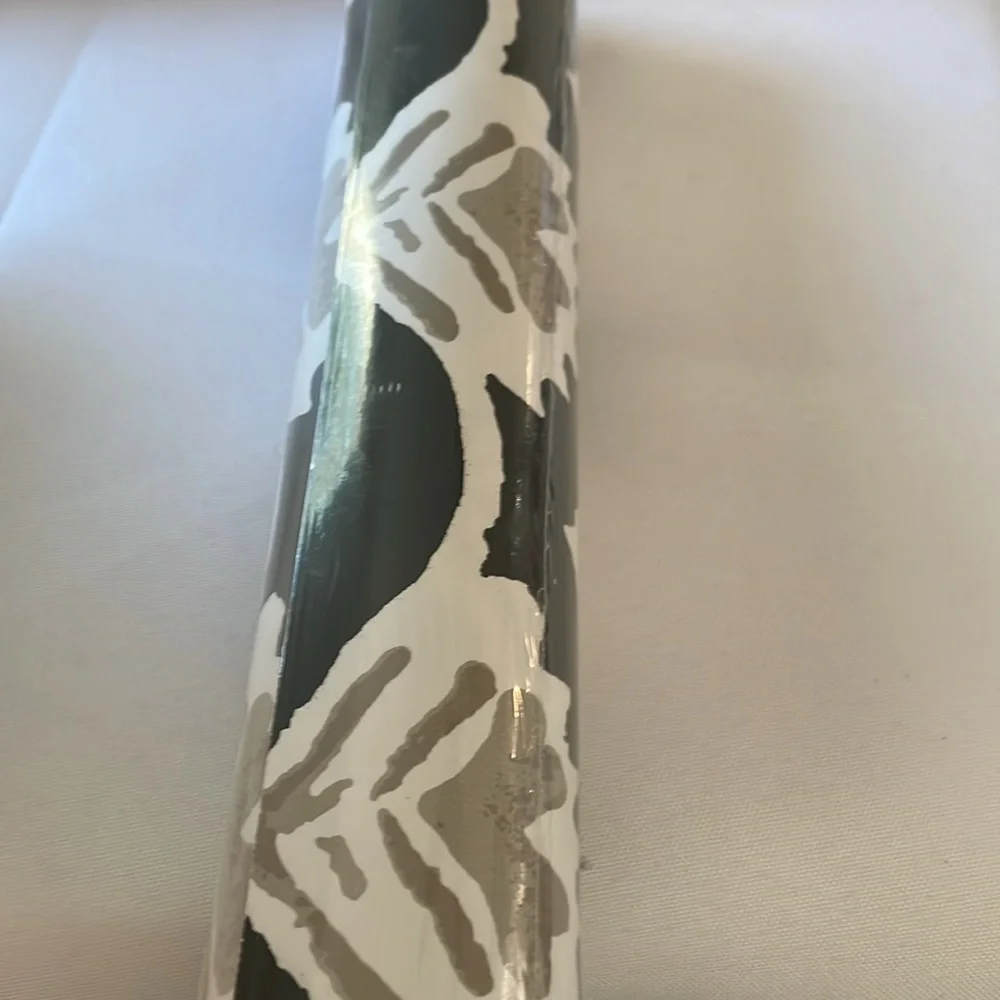 Thibaut Emily Wallpaper in Black and Beige
